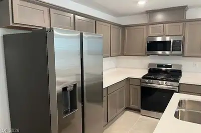 3513 Golden Chariot Avenue Kitchen