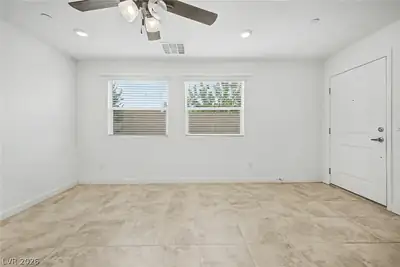 1880 Arcadian King Sun Street, Las Vegas, NV 89106 