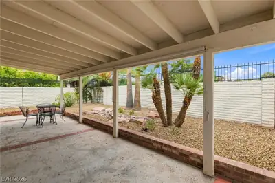 2312 Plaza Del Prado, Las Vegas, NV 89102 Patio