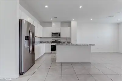 929 Kyanite Lane, Henderson, NV 89011 Kitchen