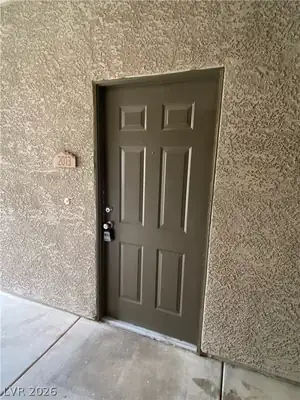 8250 North Grand Canyon Drive 2013 Entry
