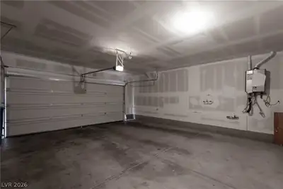 902 Bronzite Street, Henderson, NV 89011 Garage