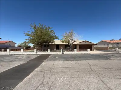 1560 Rocking Horse Drive, Henderson