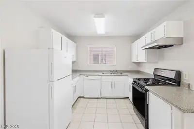 3956 Danny Melamed Avenue 202 Kitchen