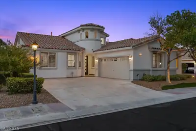 2948 Via Meridiana, Henderson, NV 89052 Front of Structure
