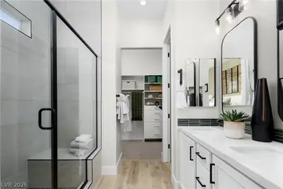 292 Oboe Place, Henderson, NV 89015 Primary Bathroom