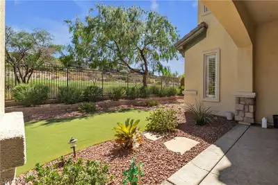 1455 Foothills Village Drive Yard