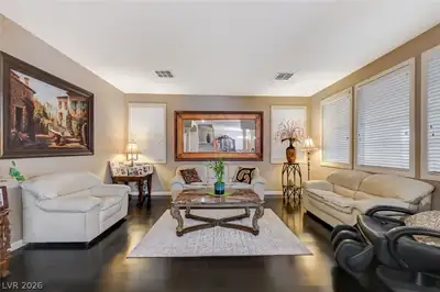 2733 Warm Rays Avenue, Henderson, NV 89052 Living Room