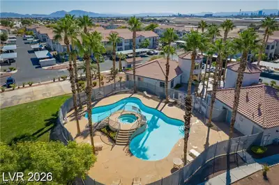 3318 North Decatur Boulevard 2152 Pool