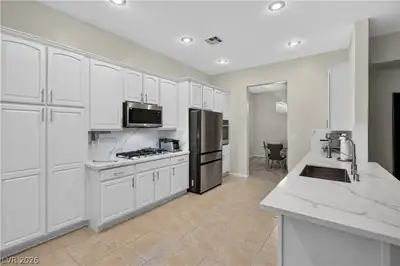 5016 Danube Avenue, Las Vegas, NV 89141 Kitchen