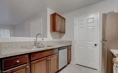 7885 West Flamingo Road 1016 Kitchen