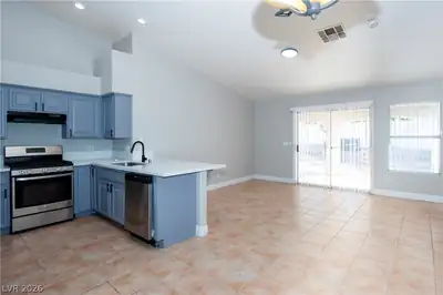 921 English Heather Drive, Las Vegas, NV 89123 Entry