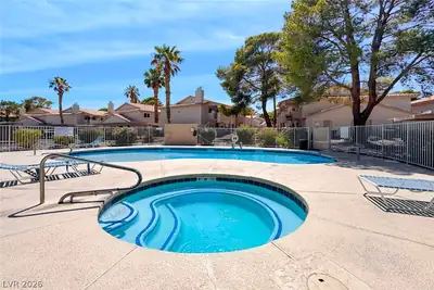1340 Pinto Rock Lane 201 Pool