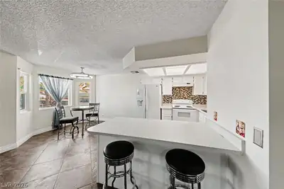 1340 Pinto Rock Lane 201 Kitchen