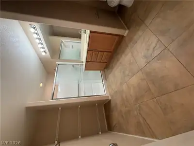 5614 Markley Avenue, Las Vegas, NV 89141 Primary Bathroom