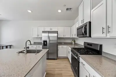 10036 Ullom Drive Kitchen