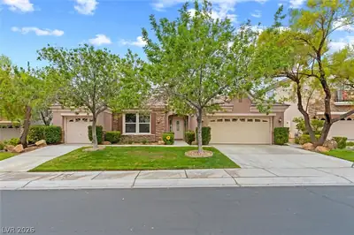 9429 Queen Charlotte Drive Las Vegas, NV 89145