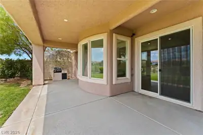 9429 Queen Charlotte Drive, Las Vegas, NV 89145 Patio