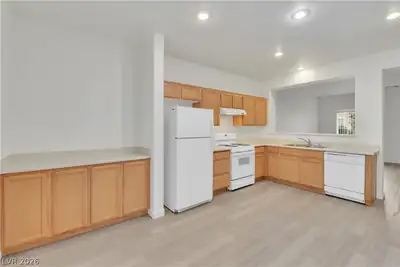 9905 MUSTANG CREEK Way Kitchen