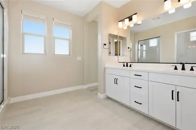 11807 Pandion Avenue, Las Vegas, NV 89138 Primary Bathroom