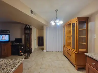 2120 Ramrod Avenue 212 Dining Area