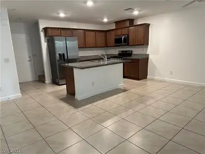 3638 Tripoli Cove Avenue Kitchen