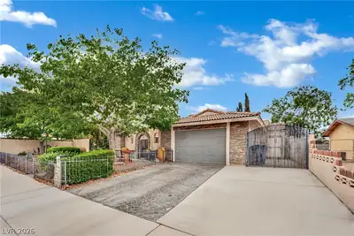 4550 Silver Peak Street Las Vegas, NV 89103