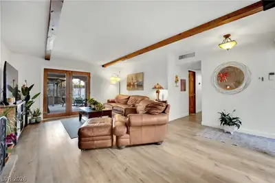 4550 Silver Peak Street, Las Vegas, NV 89103 Living Room
