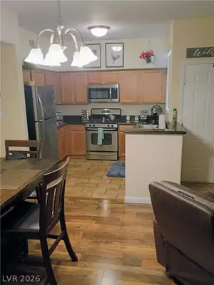 10213 Penrith Avenue 103 Kitchen
