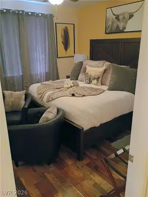 10213 Penrith Avenue 103 Bedroom