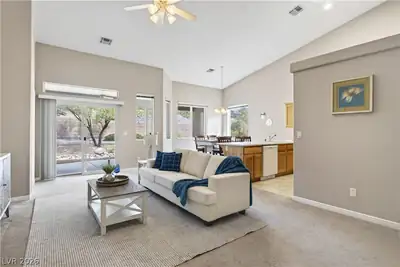 1136 Mohave Drive, Mesquite, NV 89027 Living Room