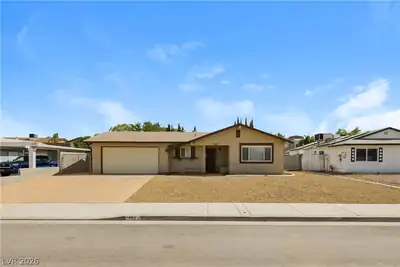 422 Chateau Drive, Henderson