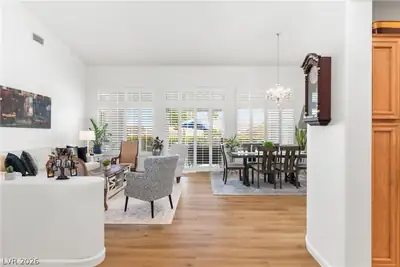 2742 Hartwick Lane Living Room