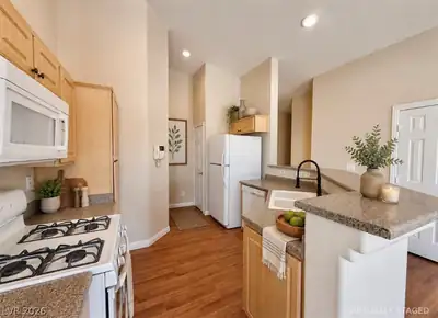 3416 President Pride Place 1 Kitchen