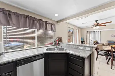 1455 Lodgepole Drive, Henderson, NV 89014 Kitchen