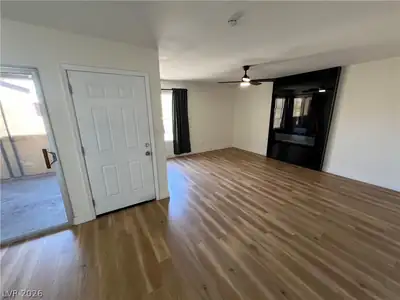 1534 Hialeah Drive D 