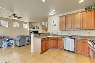 6279 Dollar Bill Court, Las Vegas, NV 89141 Kitchen