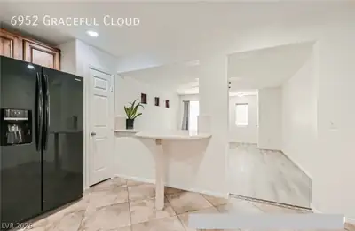 6952 Graceful Cloud Avenue, Henderson, NV 89011 Kitchen