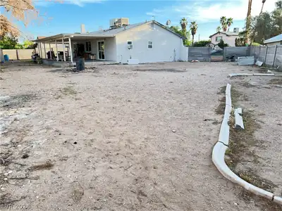 2901 King Midas Way, Las Vegas, NV 89102 Back of Structure
