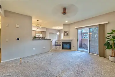 1050 East Cactus Avenue 1081 Living Room