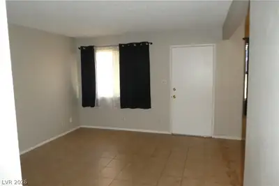 212 Orland Street 30 Living Room