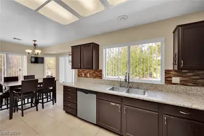3101 Wonderview Drive, Las Vegas, NV 89134 Kitchen