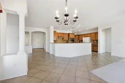 10356 Luna Magico Avenue Kitchen