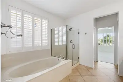 10356 Luna Magico Avenue Primary Bathroom