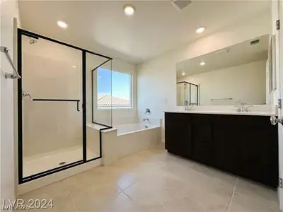 7024 Cottage Vista Avenue, Las Vegas, NV 89113 Primary Bathroom