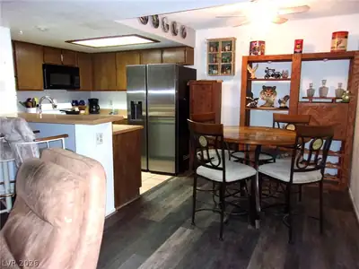 3720 Desert Marina Drive 33 Kitchen