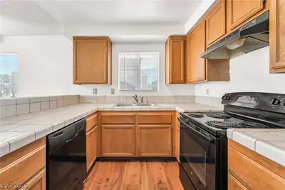 6859 Tamarus Street 202 Kitchen