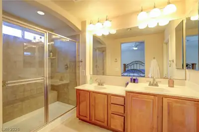 9831 Twin Mill Street, Las Vegas, NV 89178 Primary Bathroom