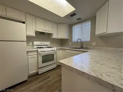 181 Bel Port Drive 184 Kitchen