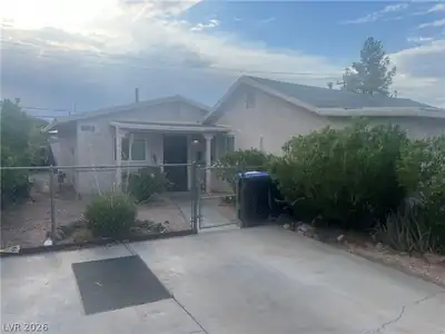 1805 Moser Drive, Henderson, NV 89011 Front of Structure